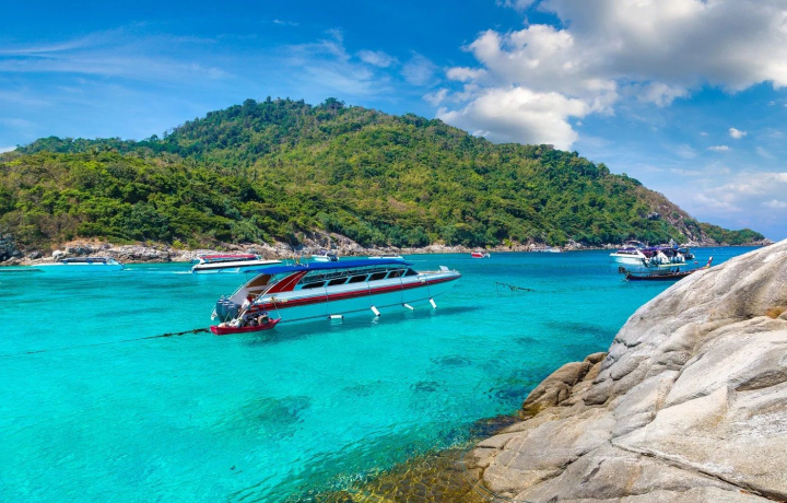 Racha - Coral  (1-day trip) VIP /B/